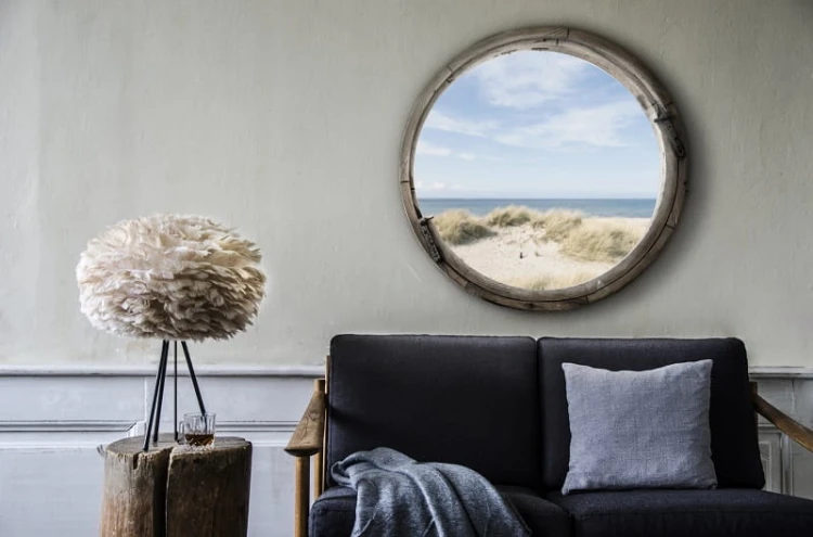 02066_Eos_lightbrown_tripod_table_black_round_window_environment.jpg