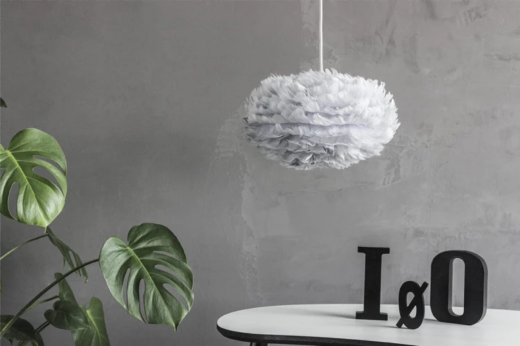 2124_Eos_mini_light_grey_white_cord_letters_environment.jpg