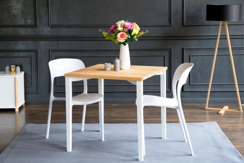 TRIVENTI stół z białymi nogami (Copy).jpg