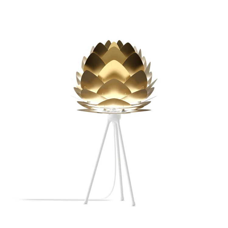 UMAGE_packshot_2122_Aluvia mini_brushed brass_4021_4023_Tripod table_white_low res.jpg