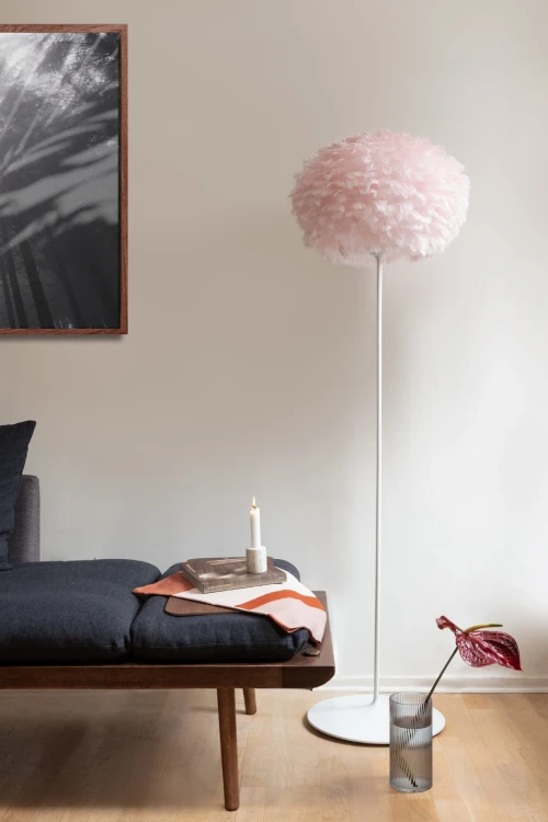 UMAGE_lifestyle_Eos_medium_light rose_Champagne_white_(2)_high res.jpg