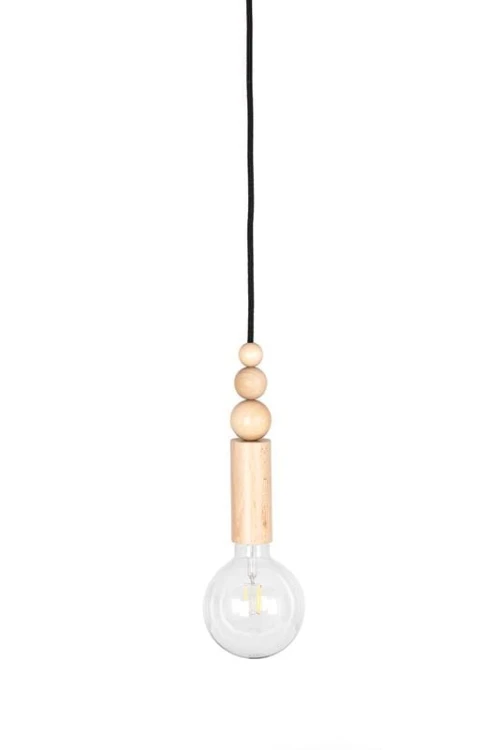 czarna-lampa-wiszaca-rullo-z-drewnianymi-koralikami-frudizajn