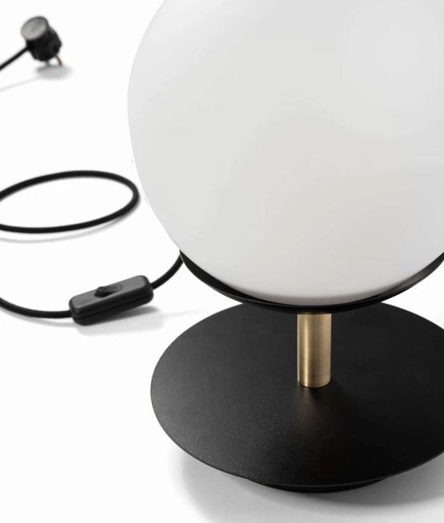Lampa stojąca stołowa Ummo Plaat ST czarna z mosiądzem
