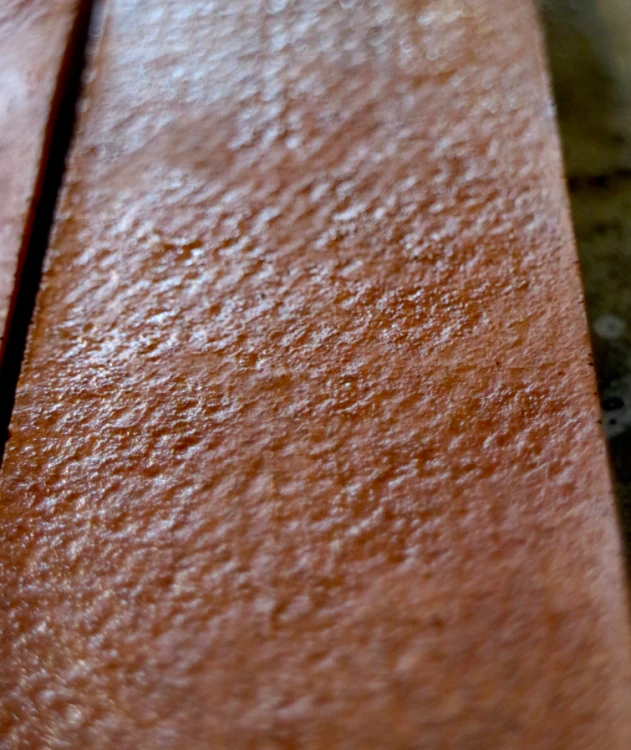 ozdobna-cegla-scienna-stemp-milke-subtelny-odcisk-frudizajn