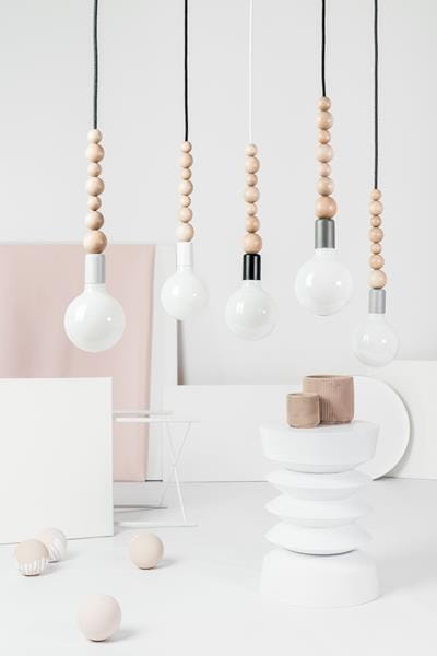 designerska-lampa-zielona-struktura-sfarer-kabel-bialy-fru-dizajn