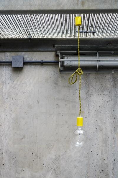 lampa-do-biura-i-salonu-metal-line-srebrzysta-oprawka-fru-dizajn