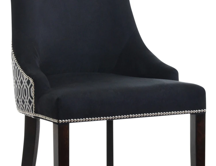 Madam gladkie_tasiemka pineskowa+łaczenie tkanin_ Detal.jpg