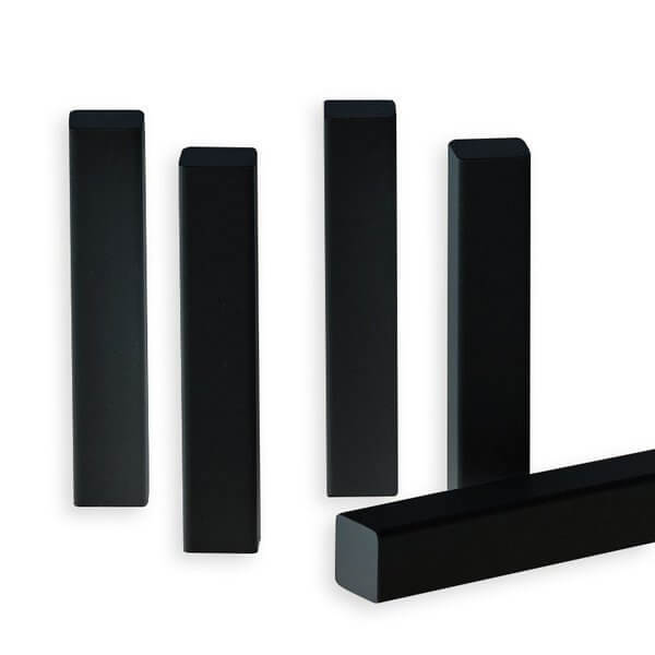 narożnik do listwy przypodłogowej czarny.jpg