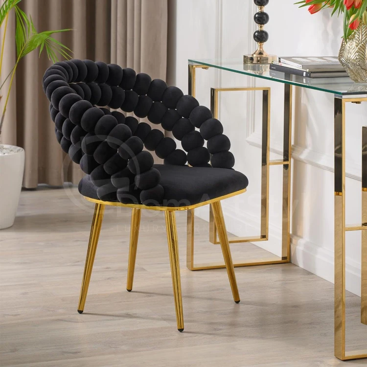 krzeslo-tapicerowane-syntia-gold-aranzacja-salon-frudizajn