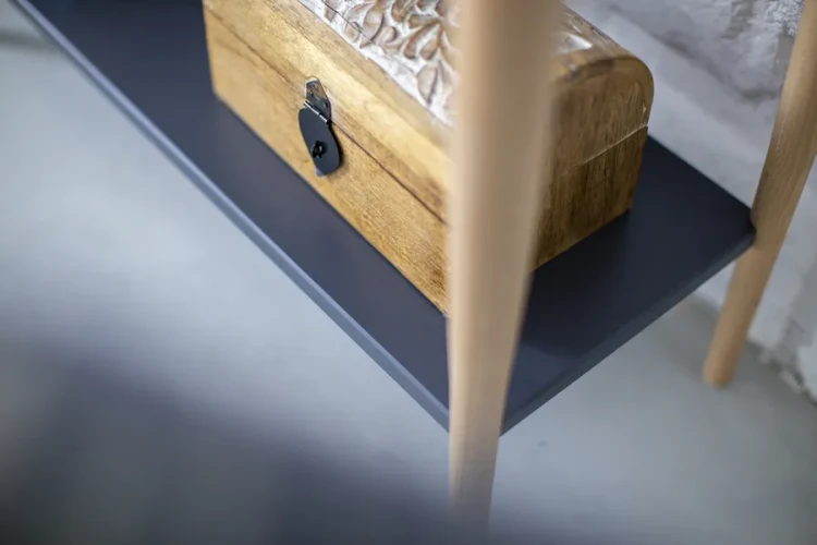RAGABAKMA23 detal konsola MAMO grafitowa_MAMA console table detail_wynik.webp