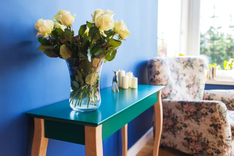 RAGABALIL310 szczegół LILLO konsola zielona duża_LILLO console table bottle gree_wynik.webp