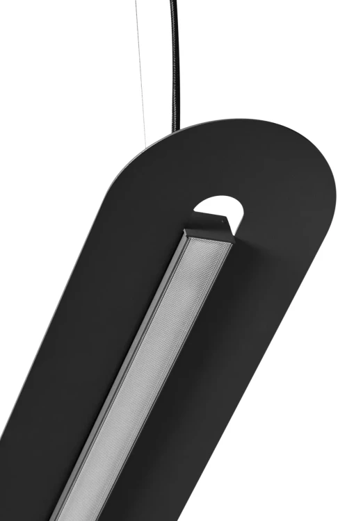 minimalistyczna-lampa-led-senkei-a-czarna-do-biura-frudizajn