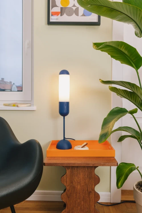 lampa-stolowa-z-metalu-i-szkla-funsui-st-ummo-granatowa-frudizajn