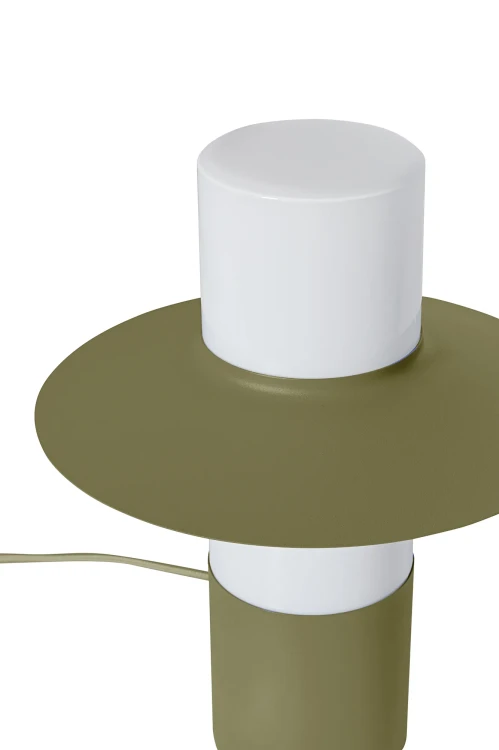 lampa-metalowa-caponio-st-oliwkowa-na-konsoli-frudizajn