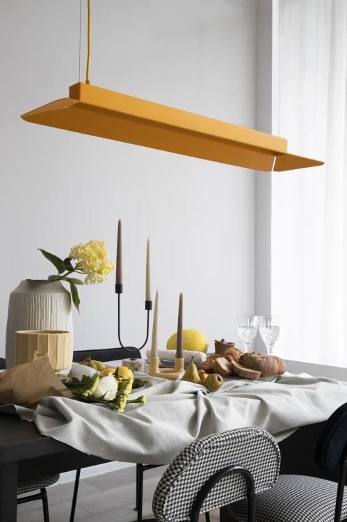 melonowa-lampa-z-metalowym-kloszem-yottsu-a-do-biura-frudizajn