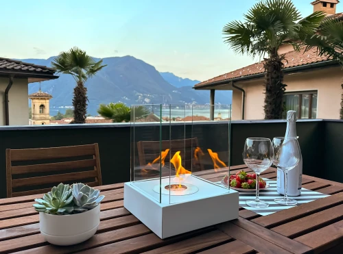 mini-biokominek-sunset-garden-bialy-mat-biokominkigmt-fru-dizajn