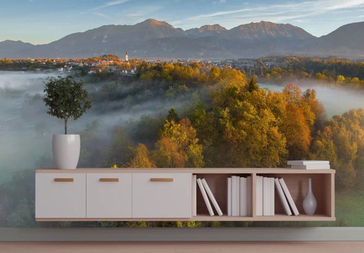 3_Misty Peaks – Górska dolina w jesiennej mgle.webp