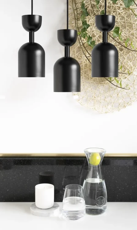 potrojna-lampa-wiszaca-czarna-supuru-3l-na-listwie-fru-dizajn