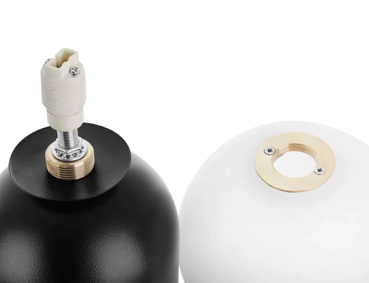 elegancka-lampa-nocna-luoti-st-z-mleczna-kula-czarna-fru-dizajn