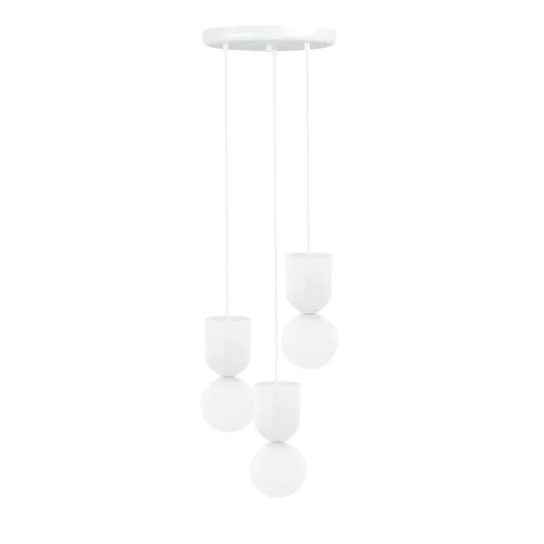 biala-lampa-sufitowa-luoti-3p-ummo-z-mlecznymi-kloszami-frudizajn