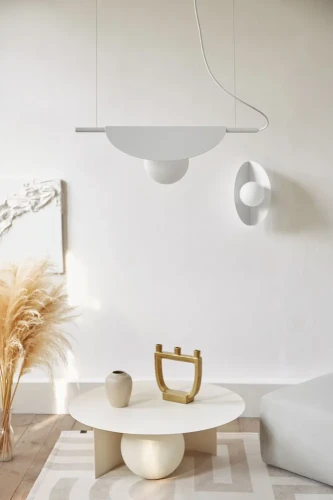 biala-lampa-wiszaca-z-polkopula-sallo-a-do-sypialni-fru-dizajn