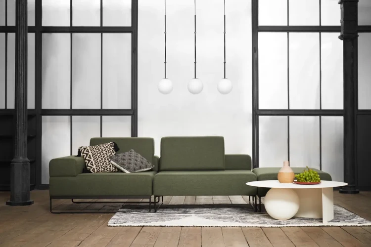 designerska-lampa-czarna-isuulla-c-z-kulami-do-wnetrz-frudizajn