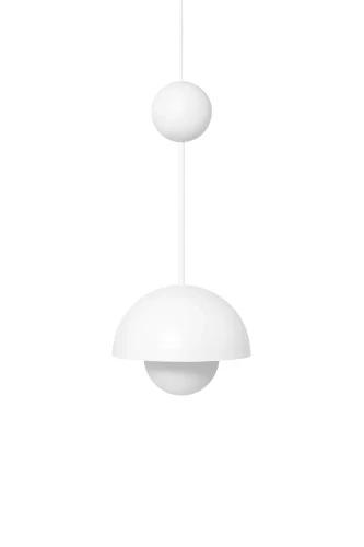 lampa-wiszaca-biala-kello-a-z-kula-do-salonu-ummo-frudizajn
