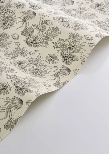 tapeta-cote-sauvage-weglowa-czern-casadeco-seaside-zblizenie-frudizajn.webp