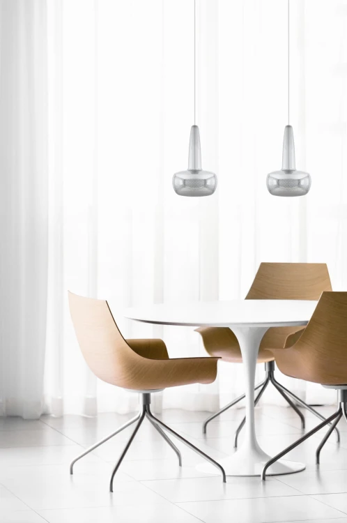 02049_Clava_polished_steel_meeting_environment.jpg