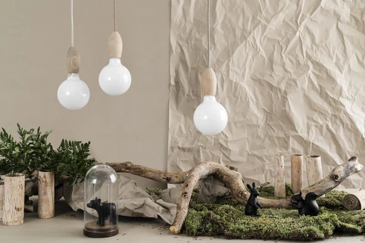 designerska-lampa-z-drewna-eco-line-a-i-szarym-przewodem-frudizajn