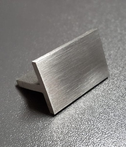 detal-inox-do-paneli-concrete-hollow-prostokatny-stalowy-fru-dizajn