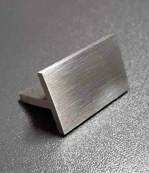 detal-inox-do-paneli-concrete-hollow-prostokatny-stalowy-fru-dizajn