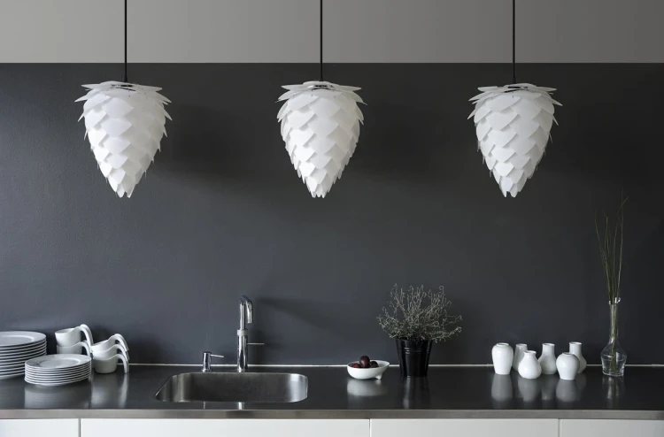 02019_Conia_mini_white_kitchen_environment.jpg